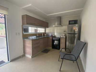 casa en alquiler temporada 3 dormitorios punta del este - agp6997c