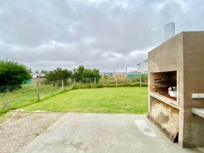 casa dos dormitorios en venta maldonado  - agp8898c