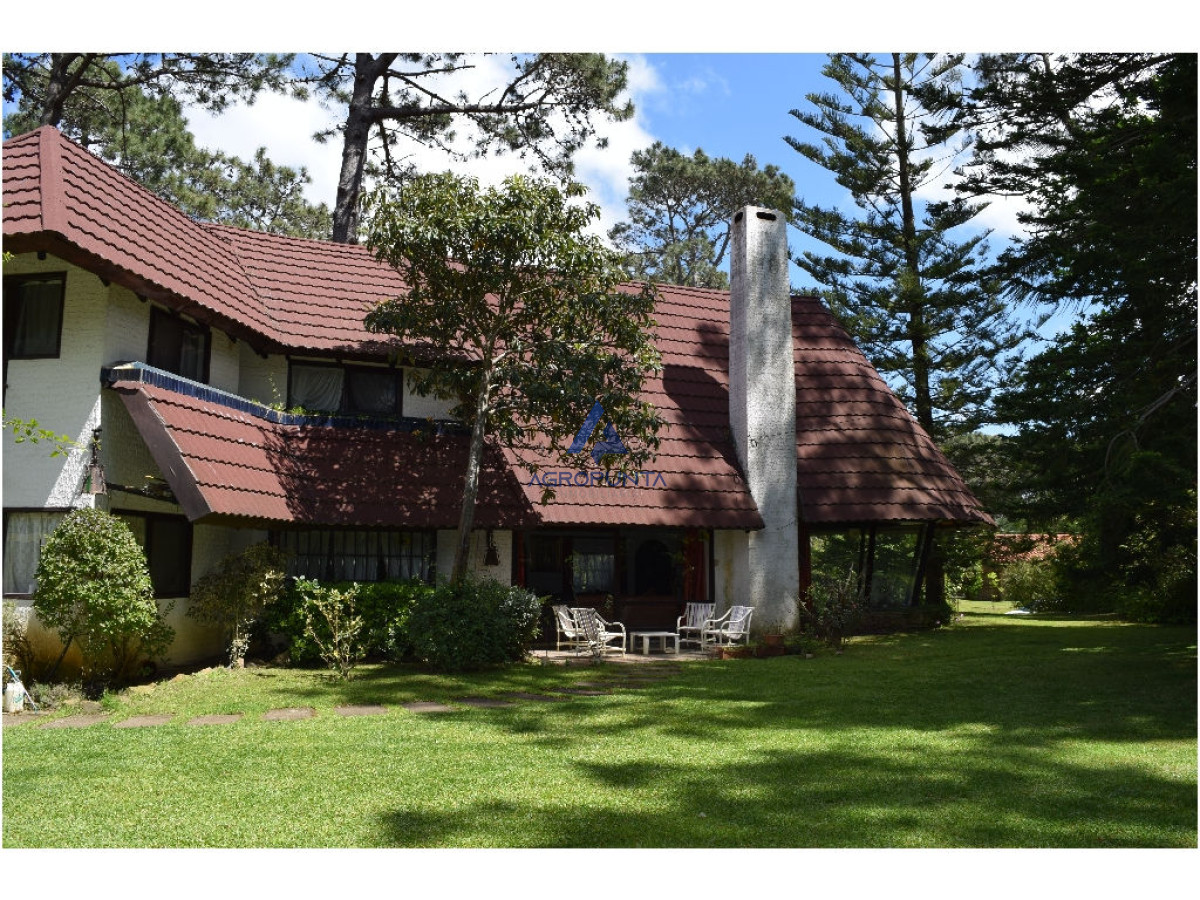 Casa en Brava, 4 dormitorios 
