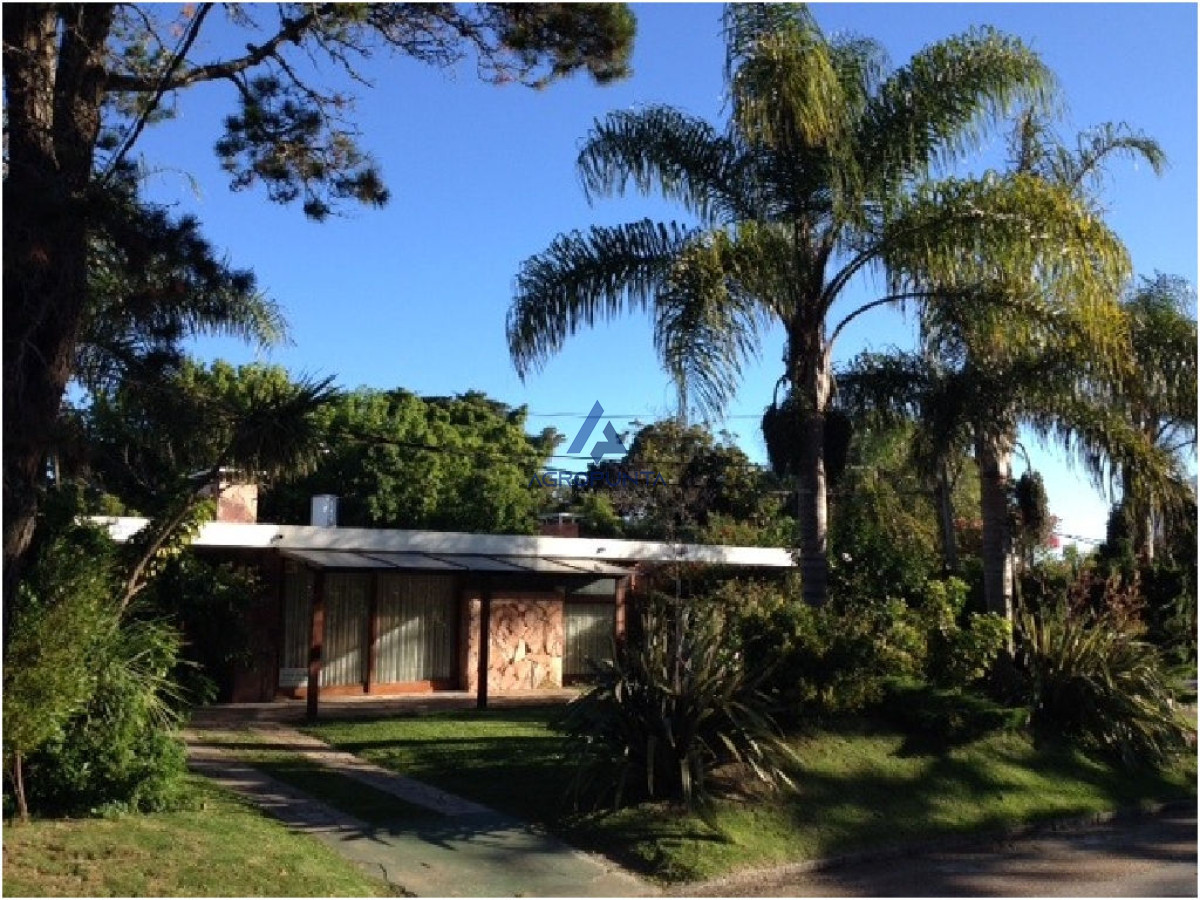 CASA EN PLAYA MANSA