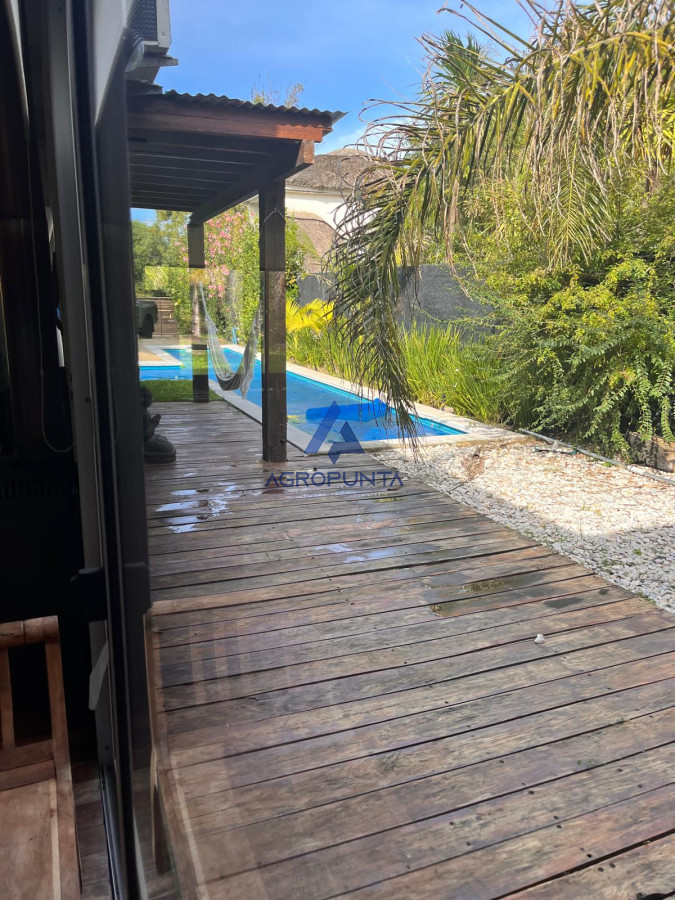Bikini - GoPunta - Portal Inmobiliario de Punta del Este - Maldonado