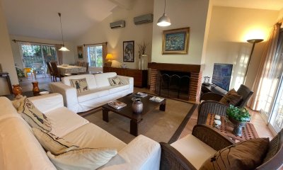 Casa en Venta en Mansa 4 dormitorios Punta del Este