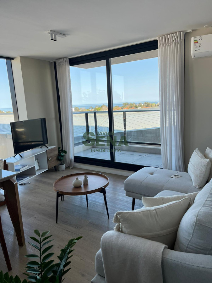 Venta de apartamento en la Roosevelt, de 3 dormitorios y 2 baños a estrenar excelente ubicación, muy iluminado, con vistas y todos los amenities. - GoPunta - Portal Inmobiliario de Punta del Este - Maldonado