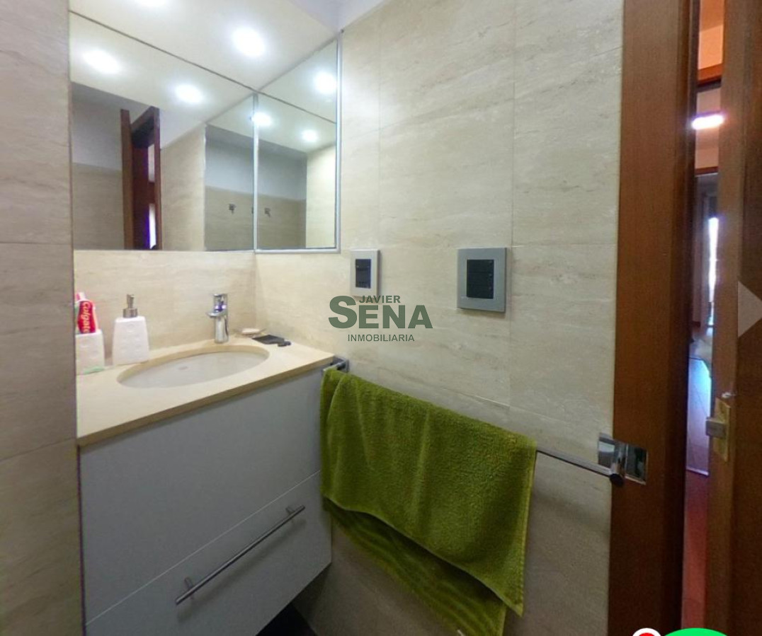 Venta de apartamento en Punta del Este de 3 dorm (uno en suite) a tan solo dos cuadras de la Rambla, en la Parada 4 - GoPunta - Portal Inmobiliario de Punta del Este - Maldonado