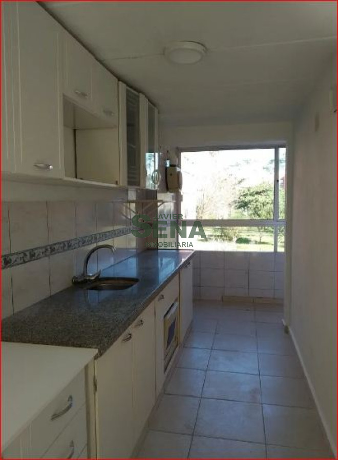 Venta de apartamento en el centro de Maldonado, 4 dormiorios, 1 baño, estacionamiento. - GoPunta - Portal Inmobiliario de Punta del Este - Maldonado