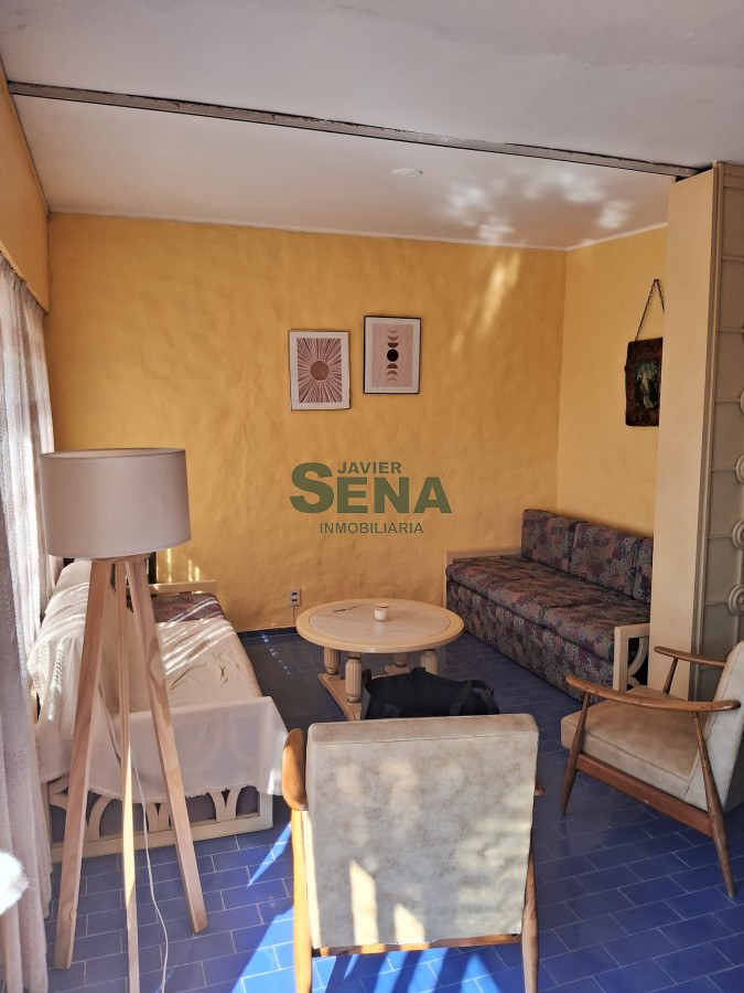 Venta de apartamento penthouse en la brava, 2 dormitorios y 2 baños con terraza con vista a la Mansa - GoPunta - Portal Inmobiliario de Punta del Este - Maldonado