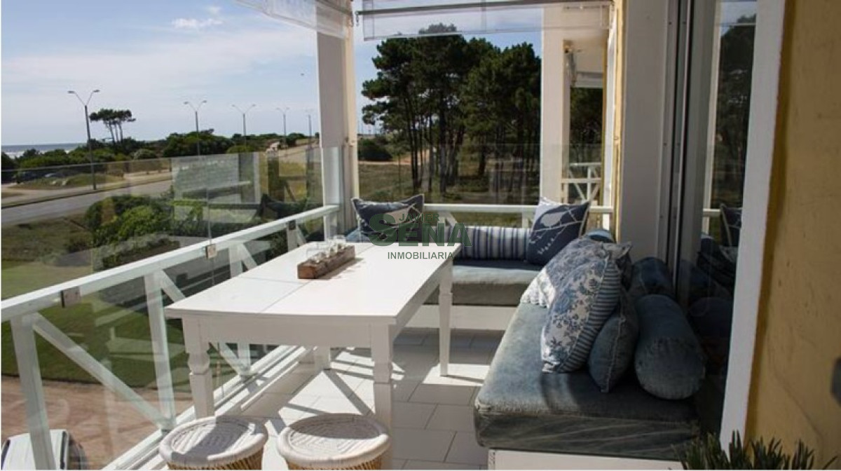 venta y permuta de apartamento en la brava, 2 dormitorios, 2 baños, gran vista al mar. - GoPunta - Portal Inmobiliario de Punta del Este - Maldonado