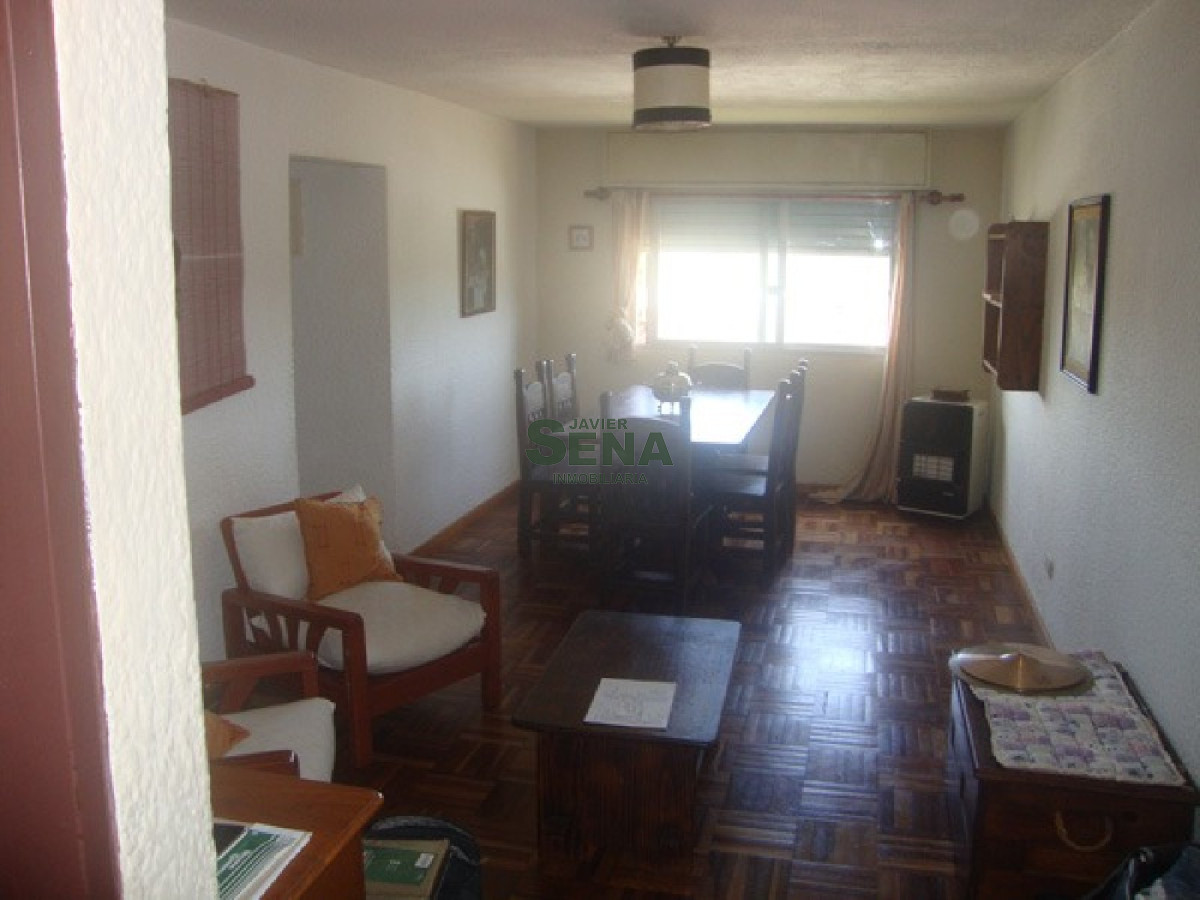 Venta de apartamento en Maldonado, 3 dormitorios, baño, ideal para vivir todo el año, se permuta. - GoPunta - Portal Inmobiliario de Punta del Este - Maldonado