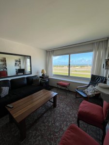 Alquiler anual apartamento 2 dorm 2 baños sobre la Brava con vista