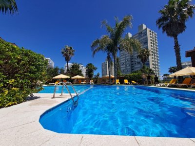 Apartamento en alquiler temporal en la Mansa de 3 dormi, 2 baños, con amenities
