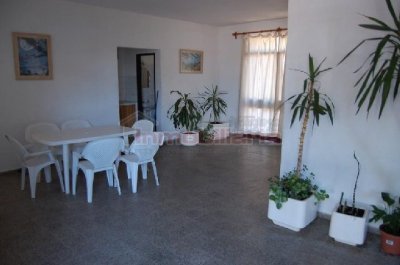 Venta de apartamento en Maldonado, 3 dormitorios, baño, ideal para vivir todo el año, se permuta.