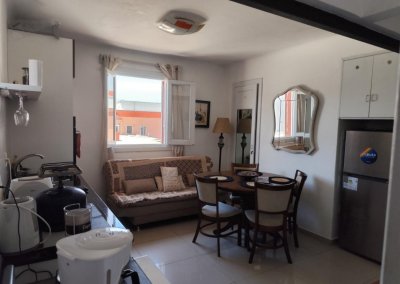 Venta de apto en la Peninsula, 1 dormitorio, baño, cerca de todo.