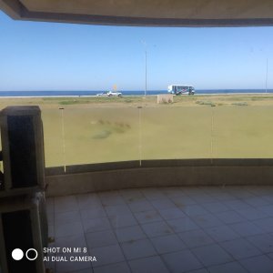 Venta  de apartamento en la Mansa, 3 dormitorios, 4 baños, piscina y gran vista.