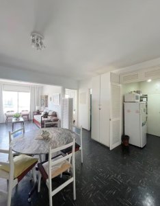 Venta de apartamento en la Peninsula, 1 dormitorio, baño, con vista.
