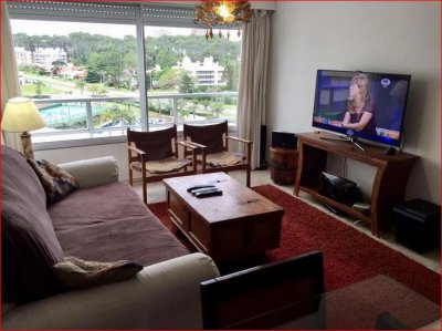 Venta  y alquiler de apartamento en la Mansa, 3 dormitorios, 2 baños, piscina, canchas, buena vista.