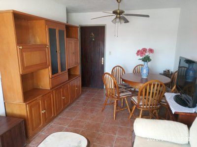 Venta de apartamento en el Buceo, 1 dormitorio, baño, buen lugar para vivir.