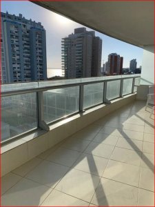 Alquiler de apartemento en la mansa, 3 dormitorios, 4 baños, terraza, buena vista con todos los servicios.