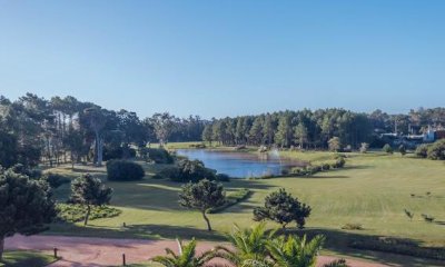 Venta de apartamento en complejo Veramansa combinación natural de campo, bosque y mar en un area exclusiva de Punta del Este con todas las amenities