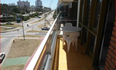 Alquiler de Apartamento en la mansa, mono ambiente, baño, cerca de todo.
