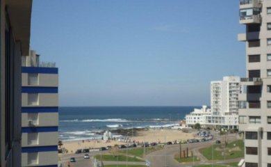 venta y alquiler de apartamento en la Brava, 1 dormi, baño, todos los servicios y vista.