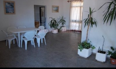 Venta de apartamento en Maldonado, 3 dormitorios, baño, ideal para vivir todo el año, se permuta.