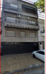 Venta de apartamento en Buenos Aires, 3 dormitorios, baño, buen edificio cerca de todo.