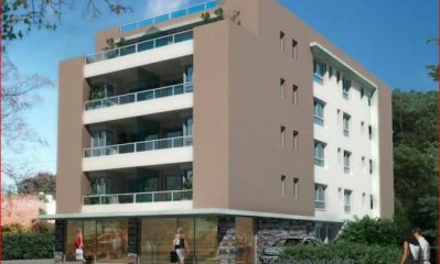 Venta de apartamento en el Centro de Maldonado, 1 dormitorio, baño, buen lugar.