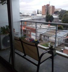 Venta de apartamento en el centro de Maldonado, 2 dormitoriuos, baño, edificio nuevo.