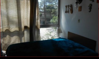 Venta de apartamento en la mansa, monoambiente, baño, piscina.