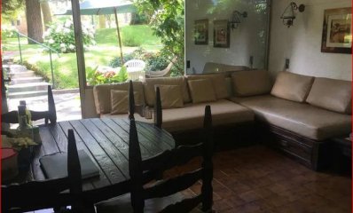 Venta de apartamento en la Mansa, 1 dormnitorio y medio, baño, piscina, parque.