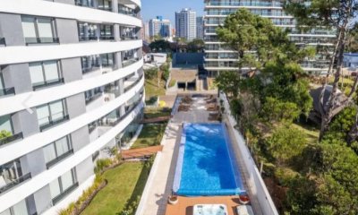 Venta de apartamento en la Brava, 3 dormitorios, 2 baños,  con todas las amenities.