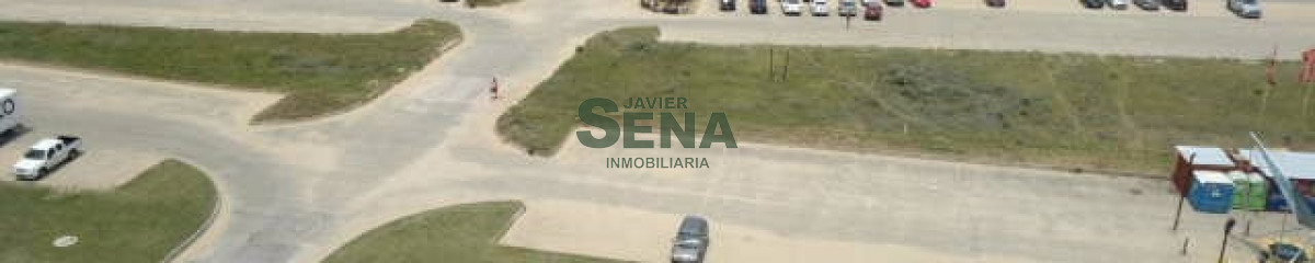 Venta de apartamento en la Brava, 2 Dormitorios y medio, frente al Mar.