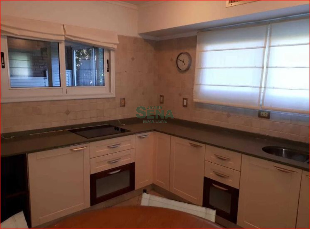 Venta de casa en Santa Fe Argentina, 2 domitorios, 2 baños, buen lugar. - GoPunta - Portal Inmobiliario de Punta del Este - Maldonado