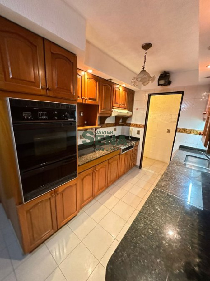 Venta de local en Buenos Aires Lanus, 417m2 de tierra. - GoPunta - Portal Inmobiliario de Punta del Este - Maldonado