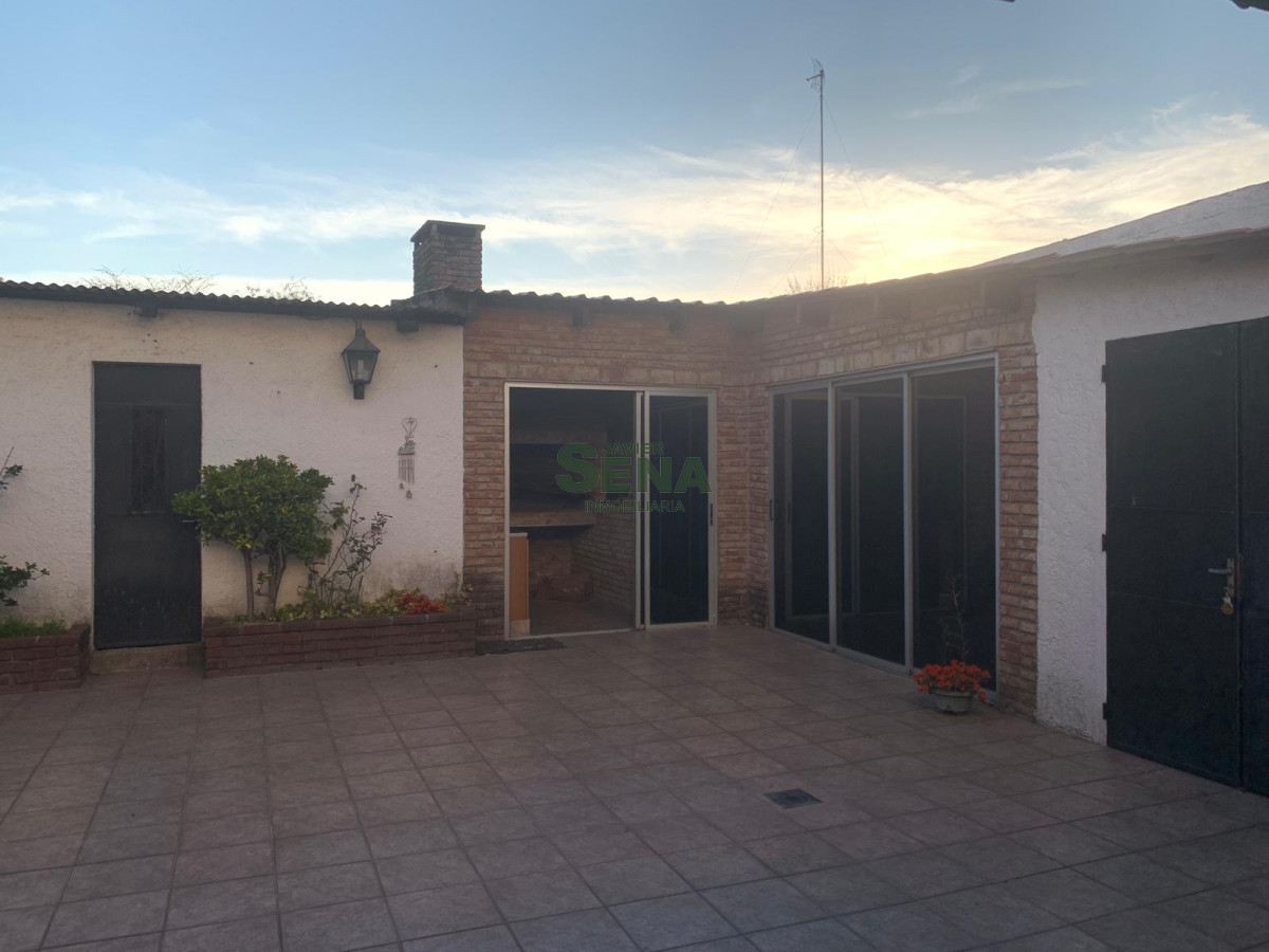 Villa Española - GoPunta - Portal Inmobiliario de Punta del Este - Maldonado