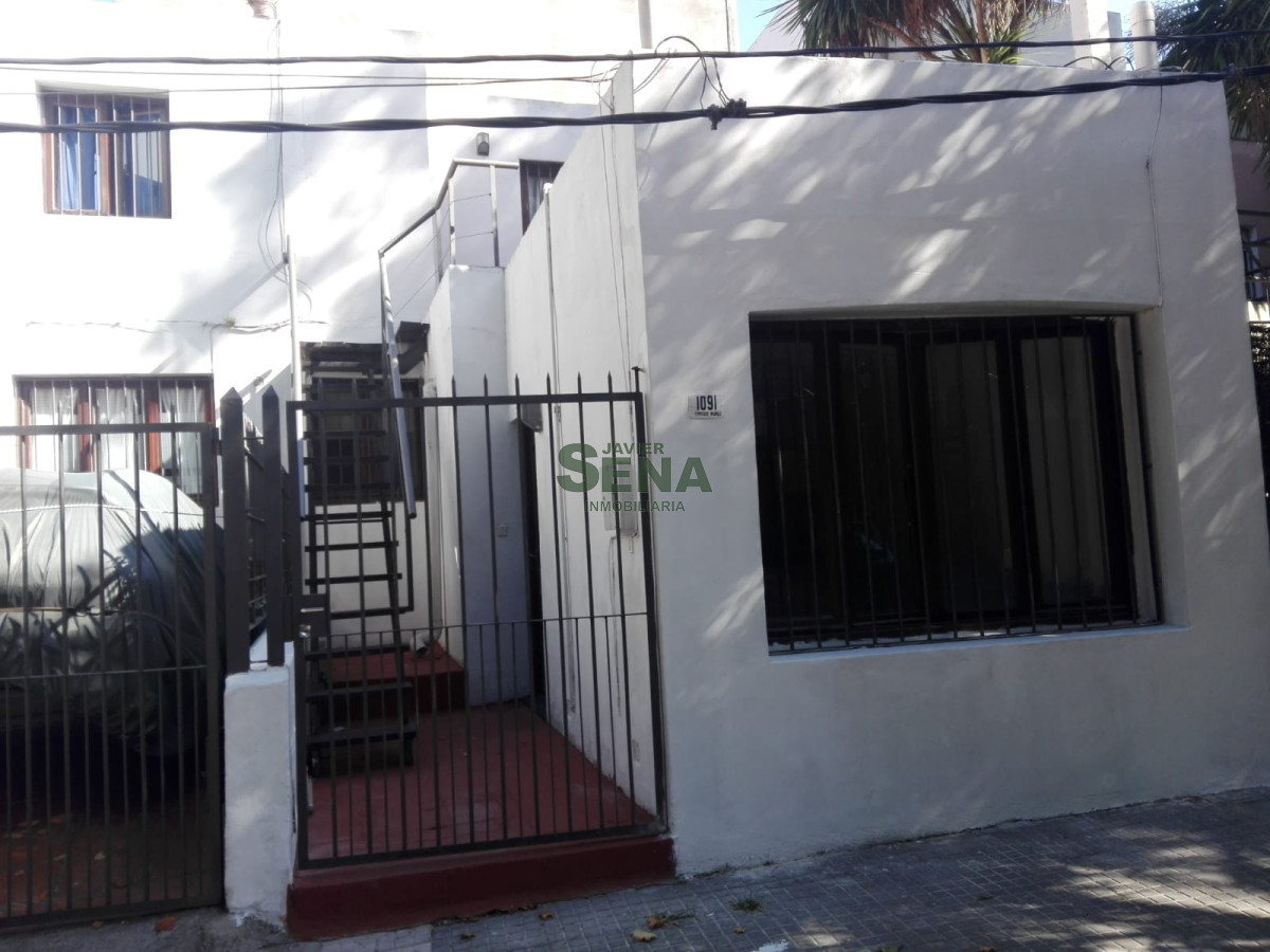 Venta de casa en Pocitos, P.H. 1 dormitorio, baño, lindo lugar.