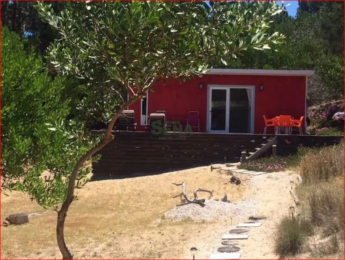Venta de Lof en Arenas de Jose Ignacio, muy buen lugar para descansar.