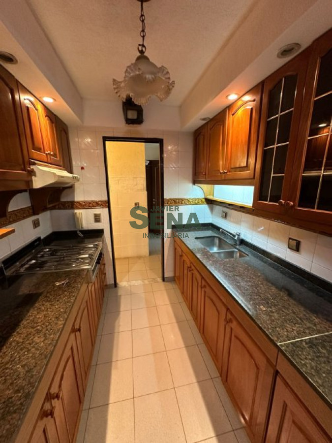 Venta de local en Buenos Aires Lanus, 417m2 de tierra. - GoPunta - Portal Inmobiliario de Punta del Este - Maldonado