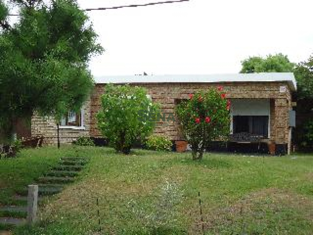 Venta y alquiler  casa en Mansa, 3 dormitorios, 2 baños, vivir todo el año