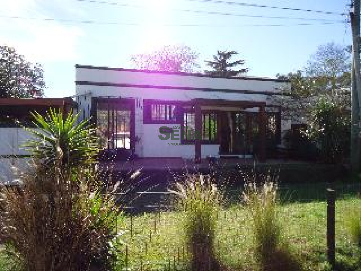 Venta y Alquiler en la Mansa, 3 dormitorios, 4 baños, cerca del mar.