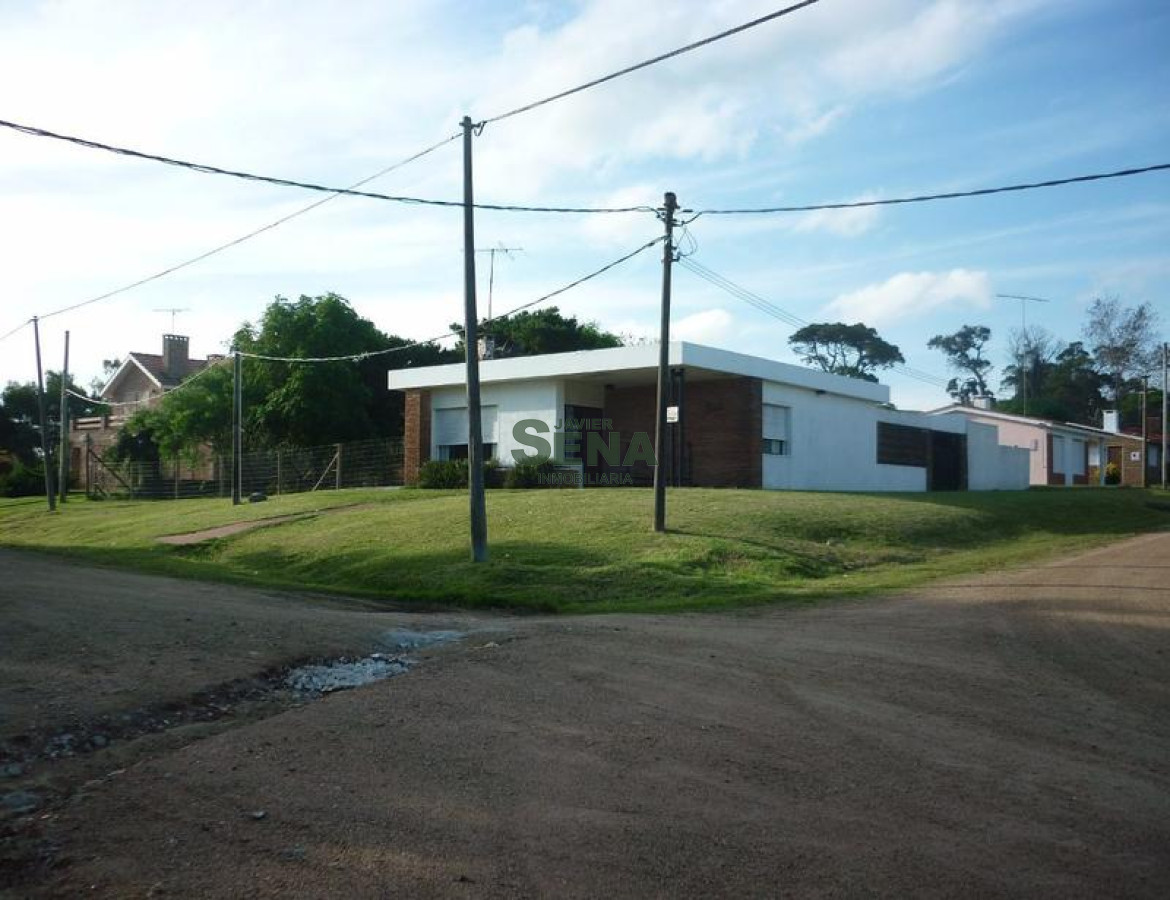 Playa Hermosa - GoPunta - Portal Inmobiliario de Punta del Este - Maldonado