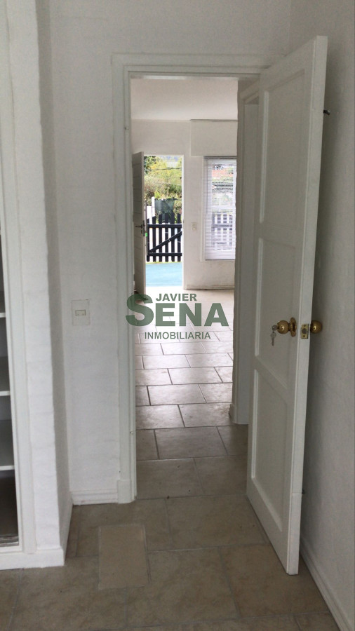 Venta de casa en la Mansa, 2 dormitorios, baño,  en inmejorable ubicación, a pasos del Shopping Atlántico, cerca de todo. - GoPunta - Portal Inmobiliario de Punta del Este - Maldonado