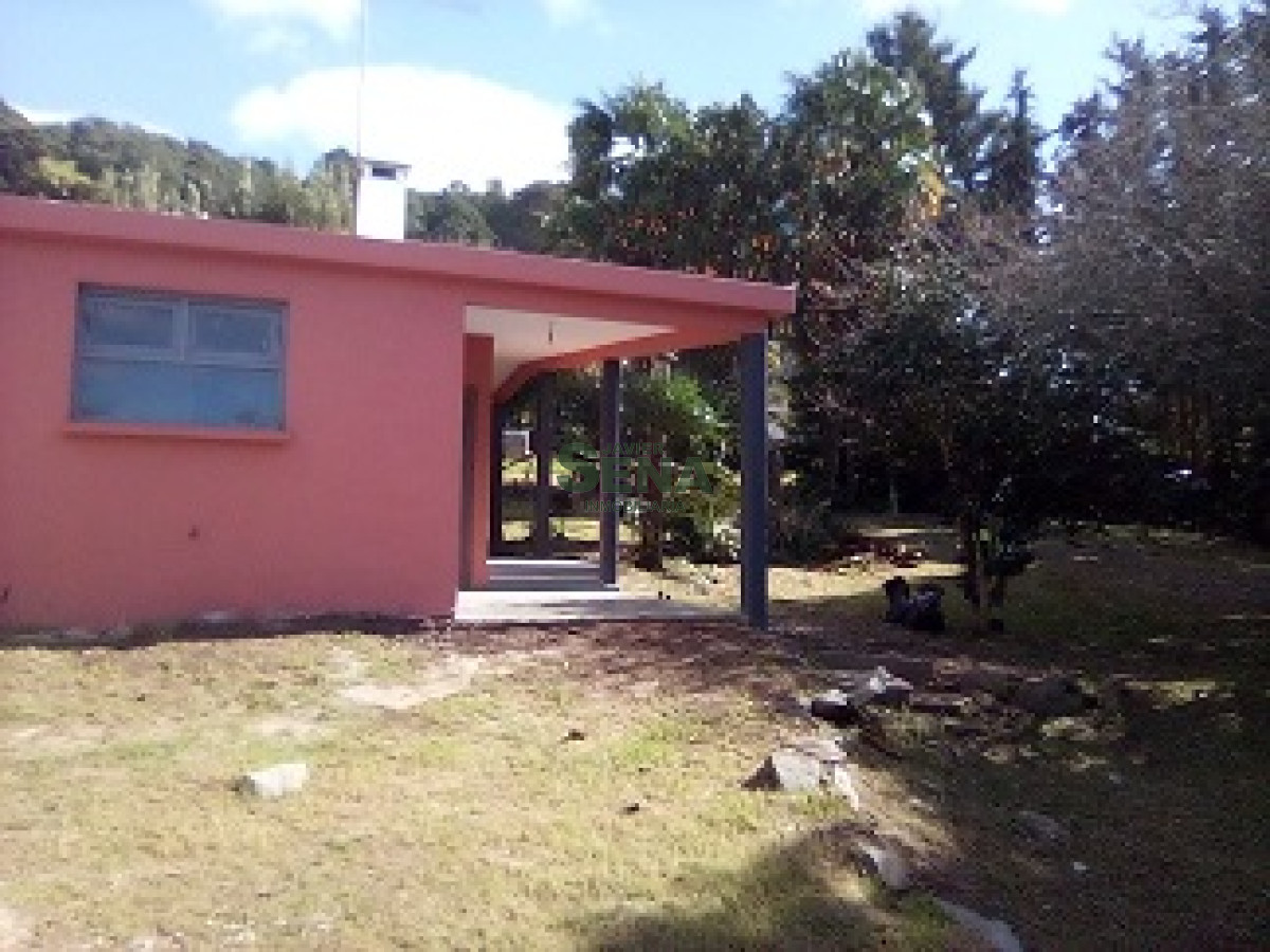 Venta de casa en Punta Ballena, 3 dormitorios con amplio parque a metros de Arboretum y Punta Ballena - GoPunta - Portal Inmobiliario de Punta del Este - Maldonado