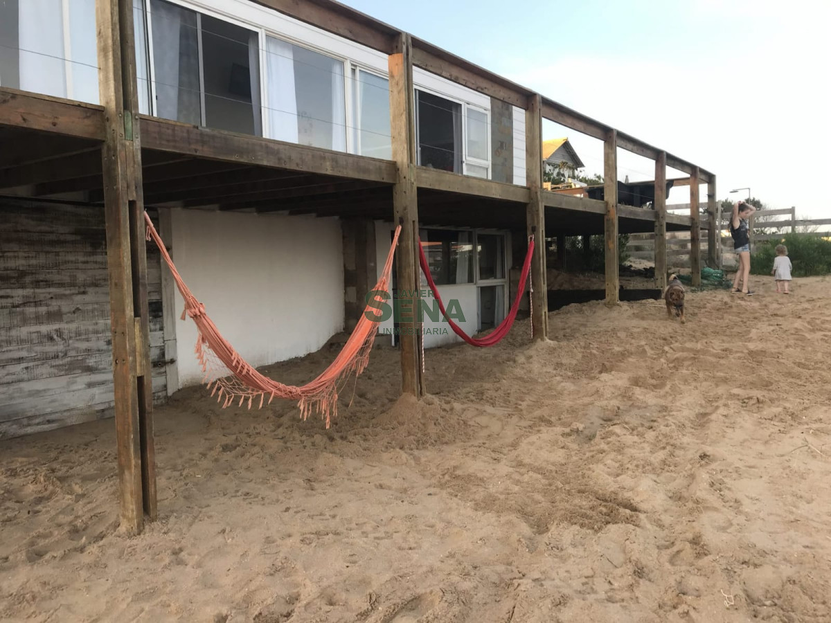 Venta de casa de 2 plantas en punta del diablo con vista. - GoPunta - Portal Inmobiliario de Punta del Este - Maldonado