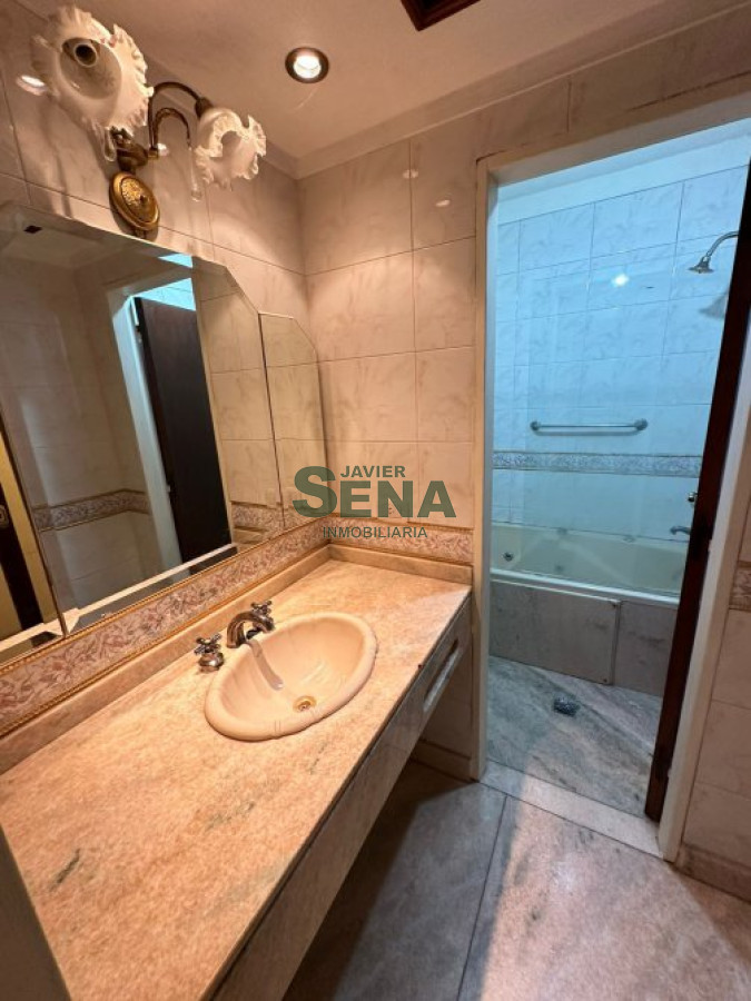 Venta de local en Buenos Aires Lanus, 417m2 de tierra. - GoPunta - Portal Inmobiliario de Punta del Este - Maldonado
