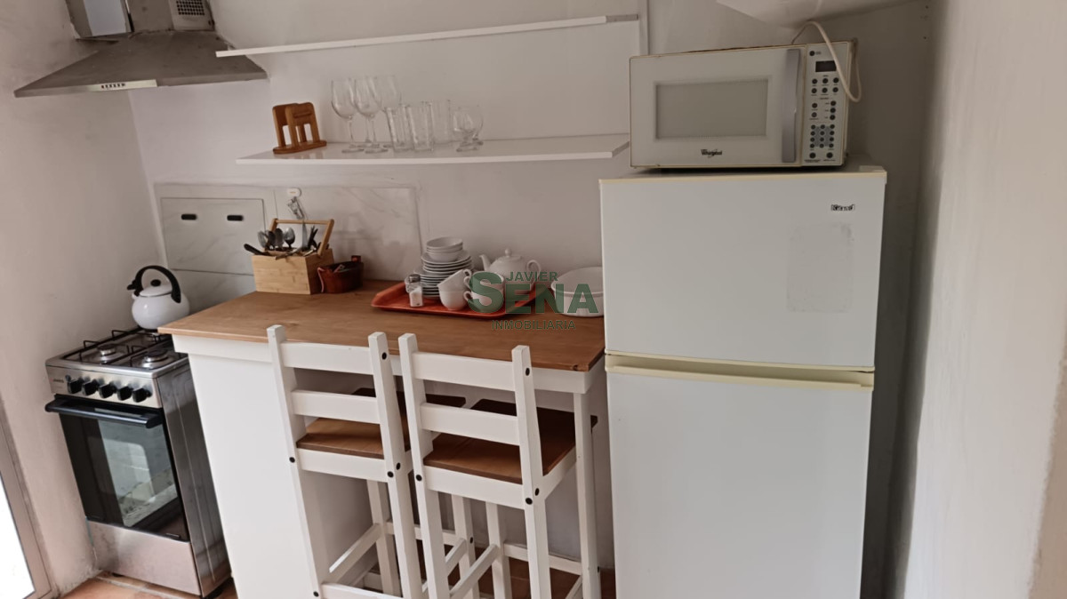 Alquiler de casa de un dormitorio, baño, cerca de la  playa en La Barra - GoPunta - Portal Inmobiliario de Punta del Este - Maldonado