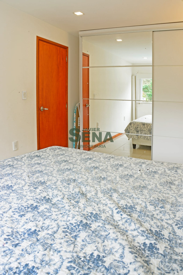 Venta de casa en Bervely Hill, 3 dormitorios, 3 baños, gran parque. - GoPunta - Portal Inmobiliario de Punta del Este - Maldonado
