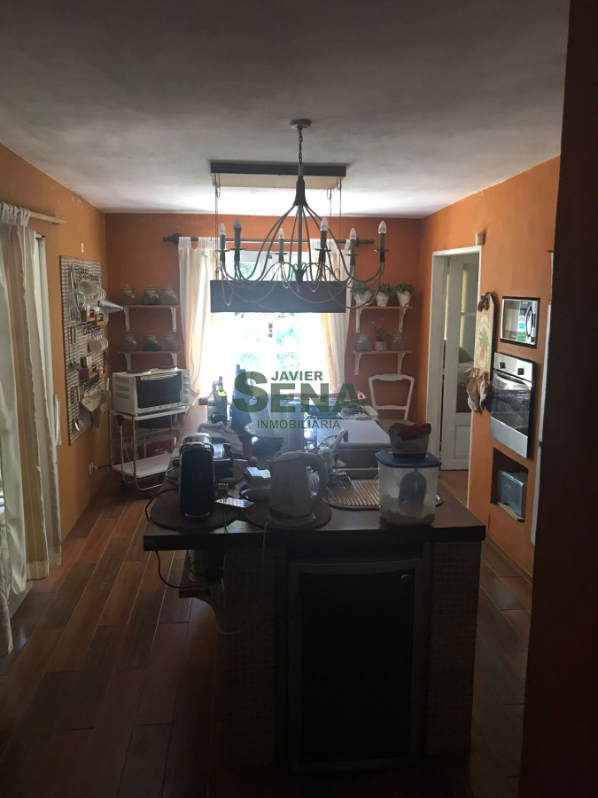 Venta de casa en Pinares, 3 dormitorios, 2 baños, piscina, lindo parque. - GoPunta - Portal Inmobiliario de Punta del Este - Maldonado