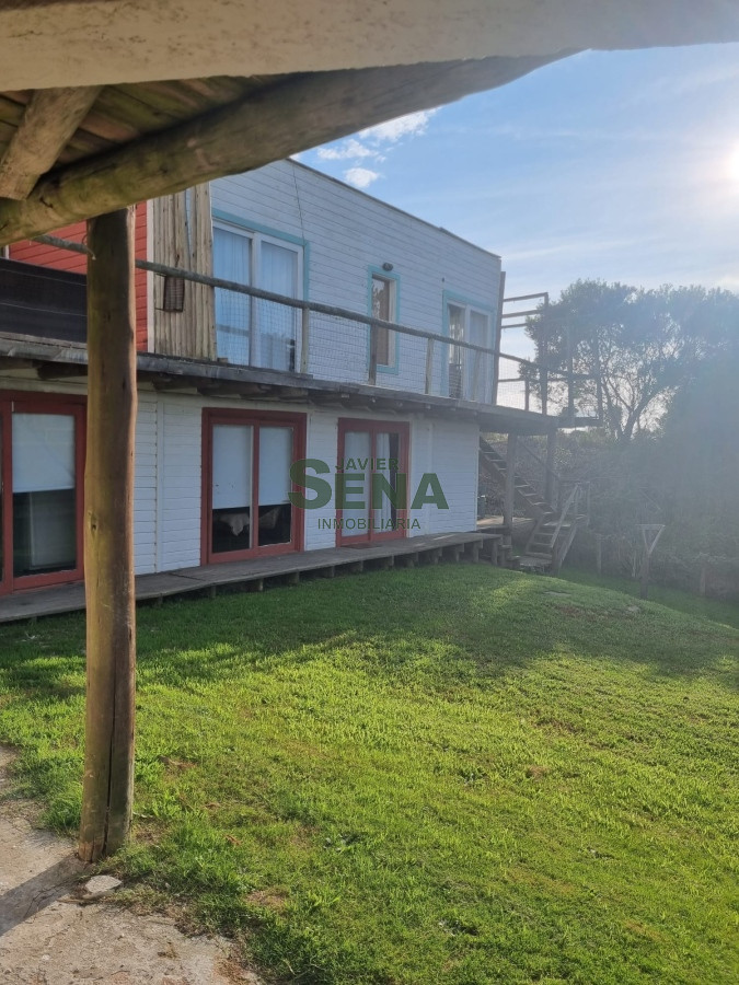 Venta de casa  en Brio Buenos Aires, 4 dormitorios, 3 baños, de dos plantas con hermosa vista desde todas las habitaciones. - GoPunta - Portal Inmobiliario de Punta del Este - Maldonado