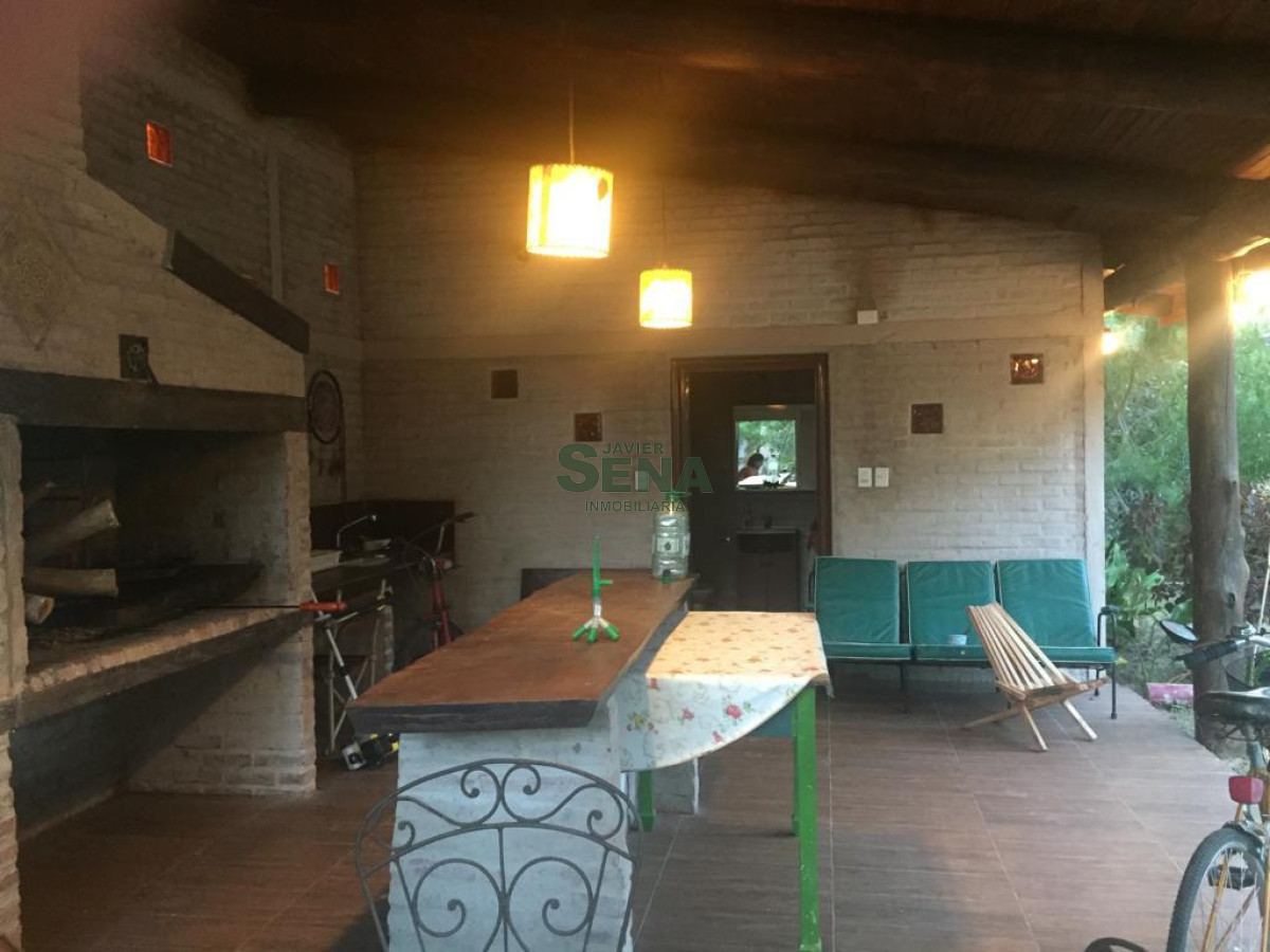 Venta y Alquiler de casa en Balneario Solis, 2 dormitorios, 3 baños. - GoPunta - Portal Inmobiliario de Punta del Este - Maldonado